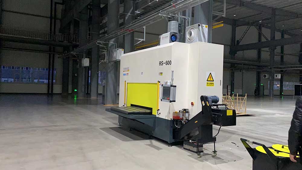 防撞梁切割機-3