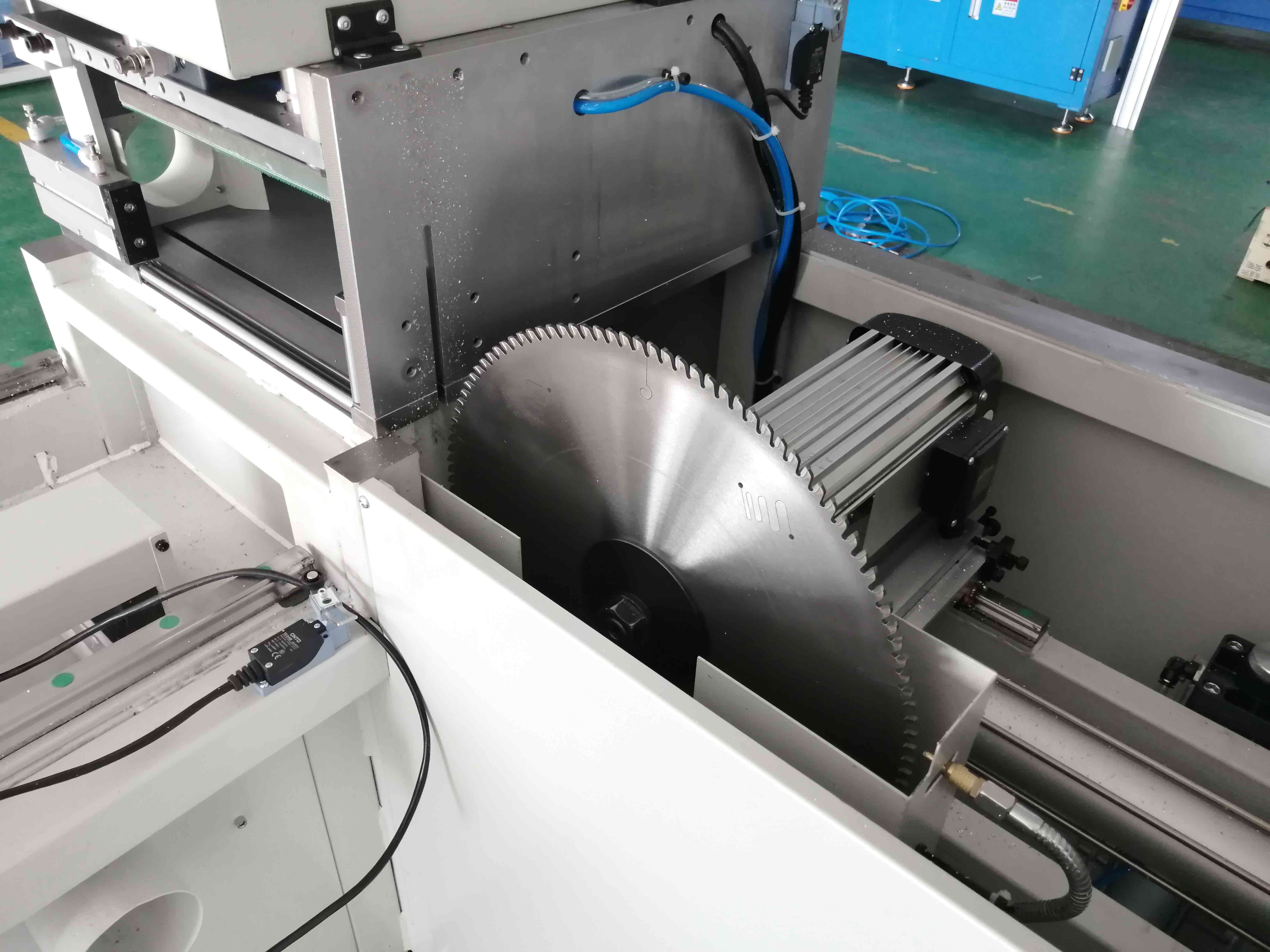 切割鋁型材使用梯平齒形合金鋸片如何確定齒數(shù)和厚度?